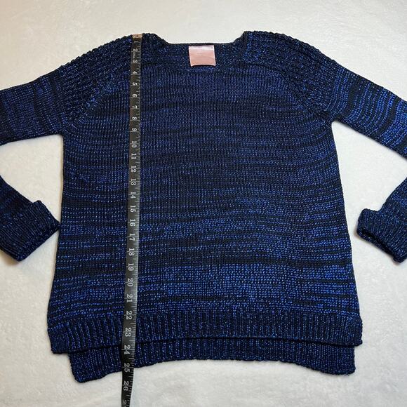 Romeo & Juliet Couture Crewneck Knit Pullover Sweater Size Small Casual - Picture 7 of 8